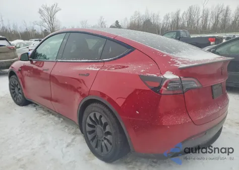 2025 Tesla Model Y z USA, uszkodzony, nr VIN 7SAYGDEE6SF296093